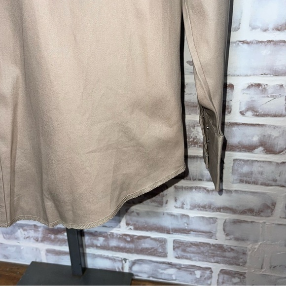 Wrangler Beige Collared Shirt - Picture 8 of 8